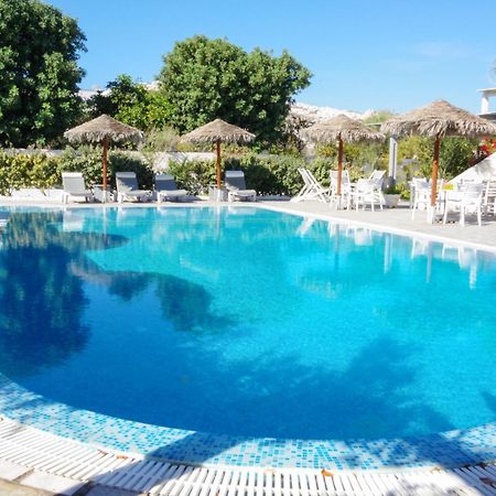 Hotel Mohitero Kamari  Bagian luar foto