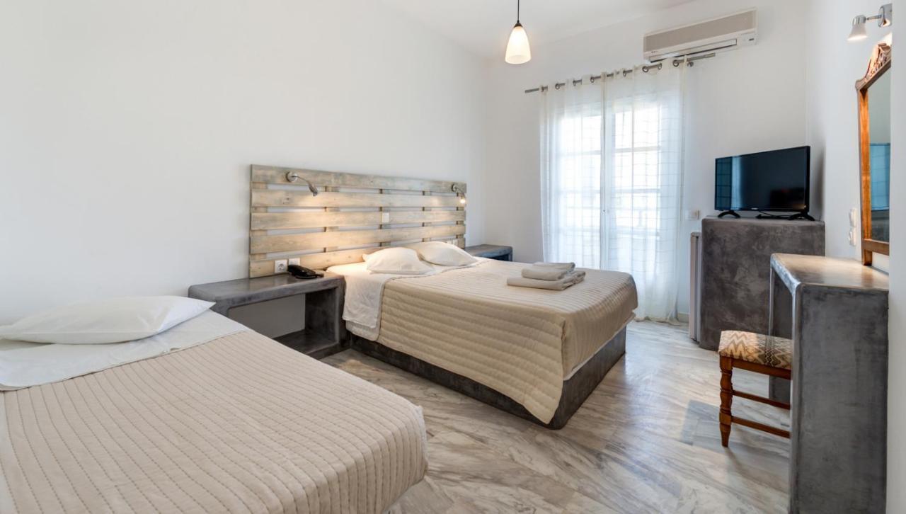 Hotel Mohitero Kamari  Bagian luar foto